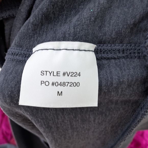 💘 Vuori Ponto Performance Crew Sweatshirt - Picture 9 of 9